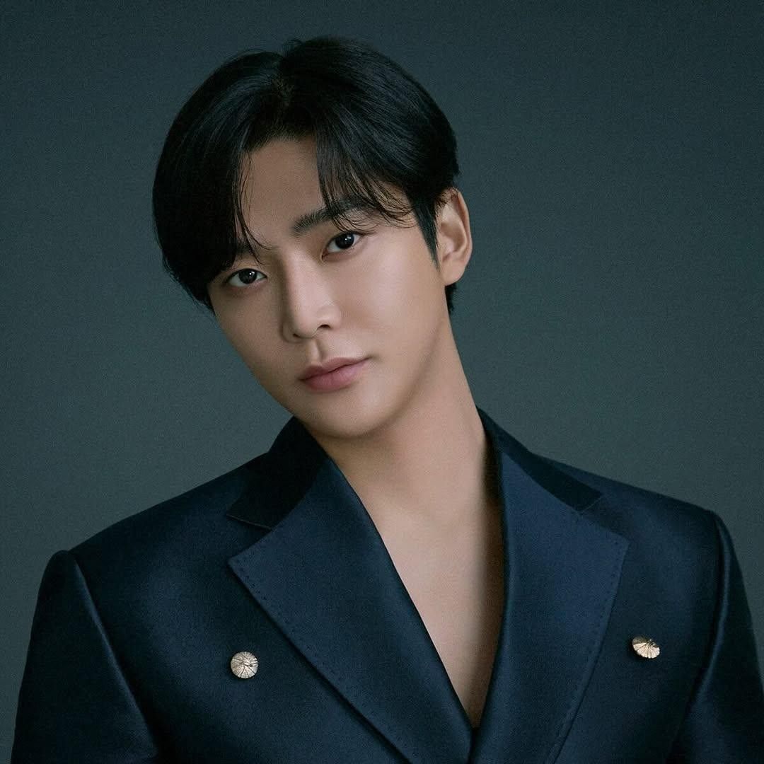 Recent activity shot of Rowoon