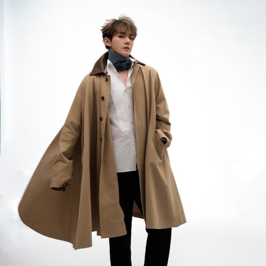 Foto terbaru dari Deng Wei