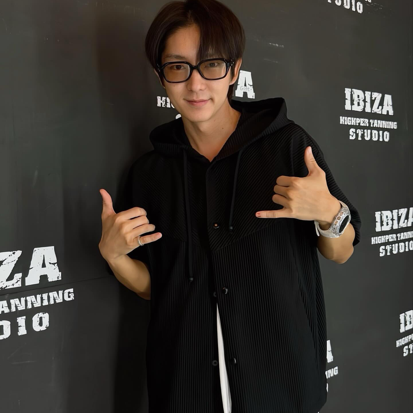 A moment captured by a fan of Lee Joongi