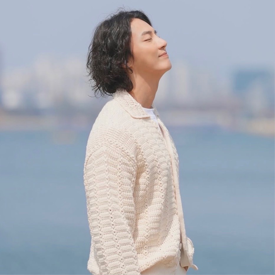 A moment captured by a fan of Yoon Shiyoon