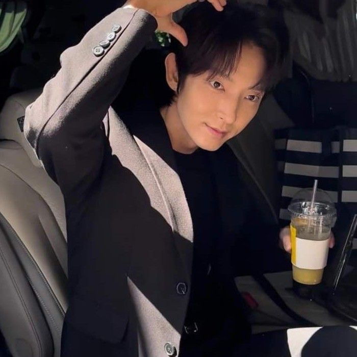 Latest photo of Lee Joongi