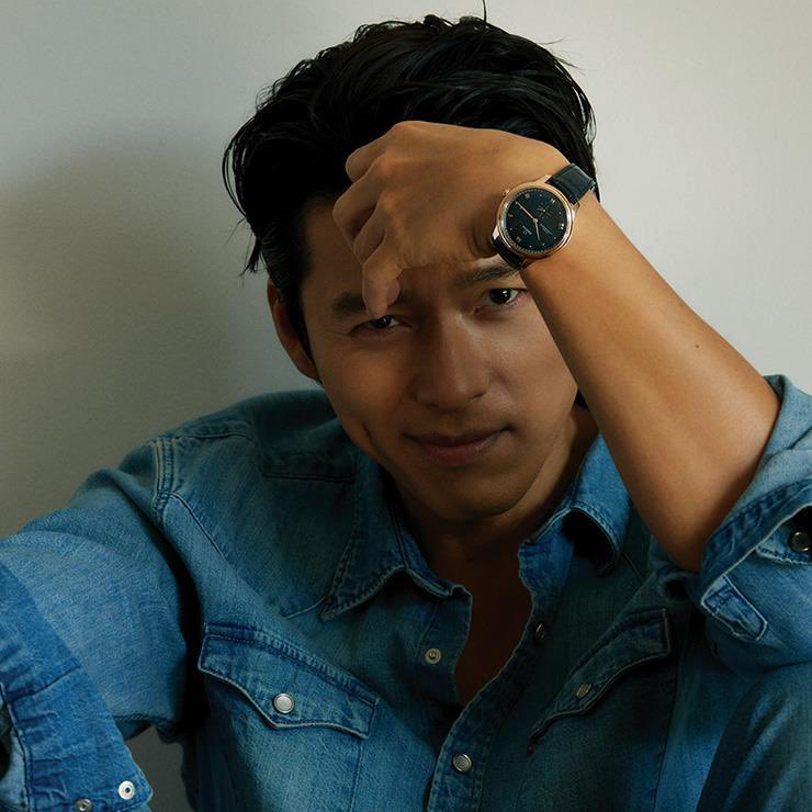 A moment captured by a fan of Hyun Bin