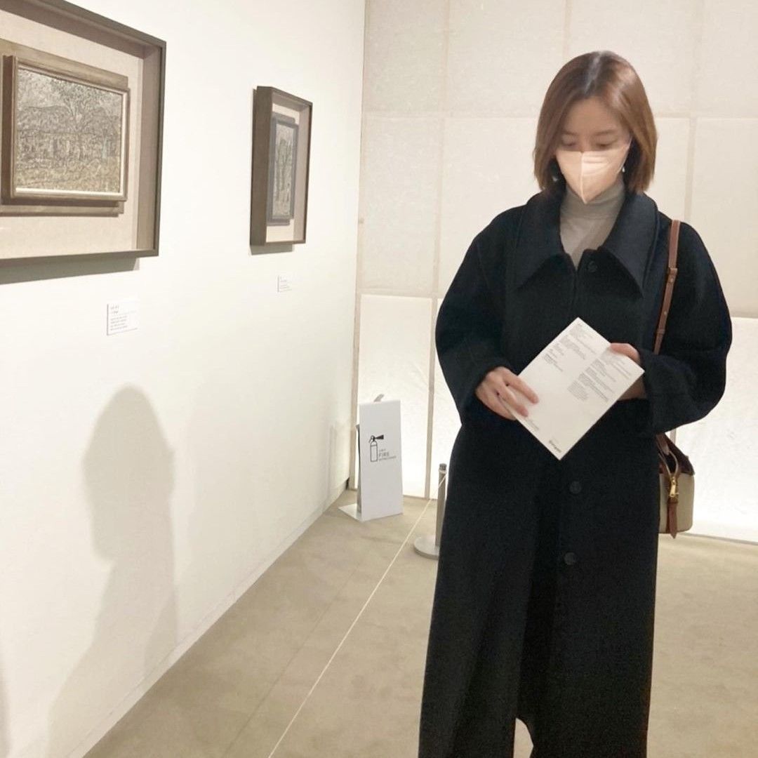 Behind-the-scenes cut of Moon Chaewon