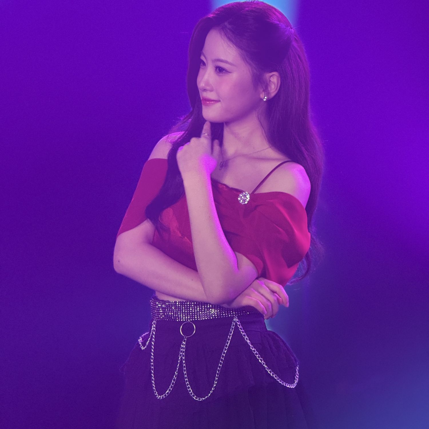 オ・ユジンのビハインドカット