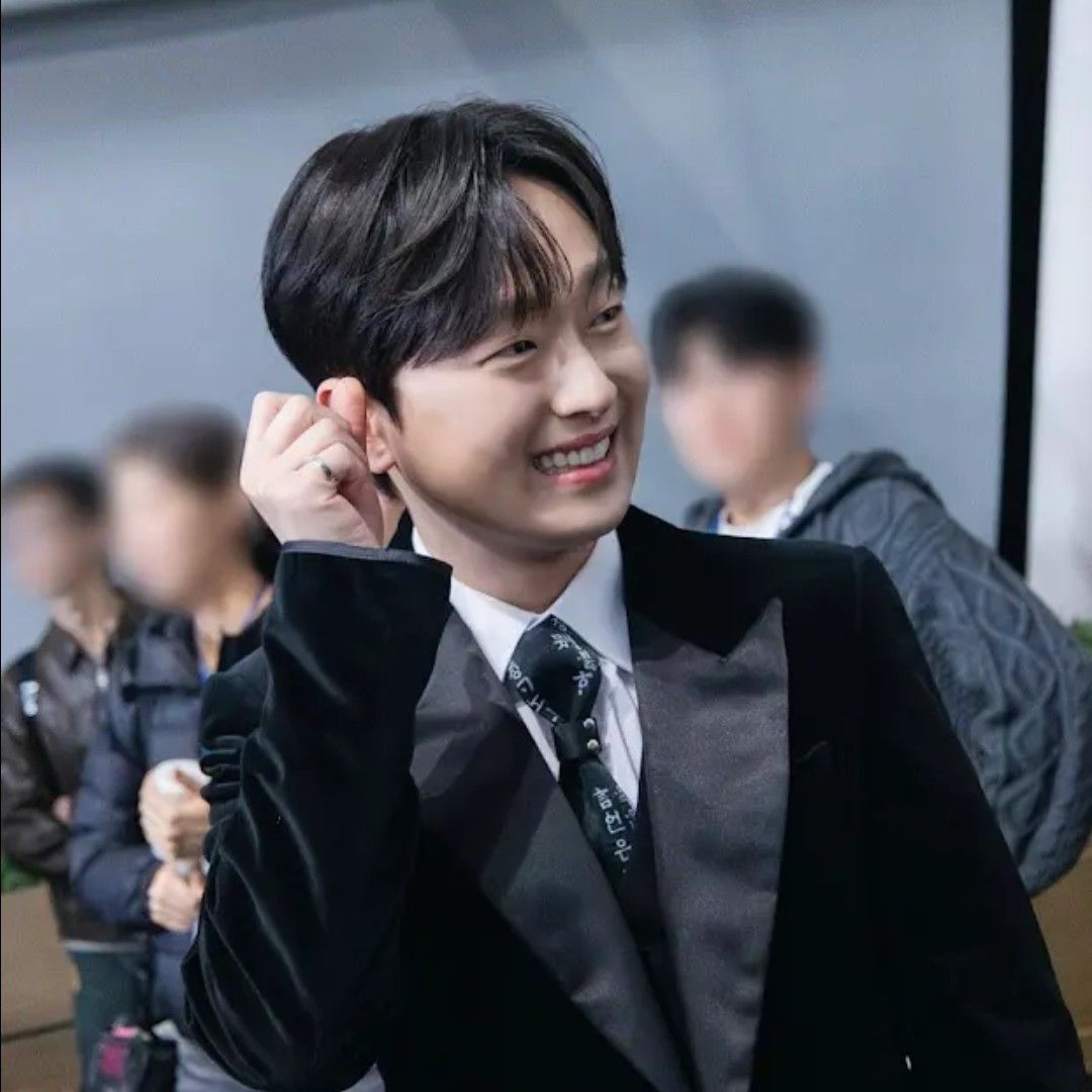 Foto terbaru dari Lee Chanwon