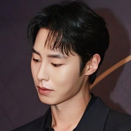 A moment captured by a fan of Lee Jaewook