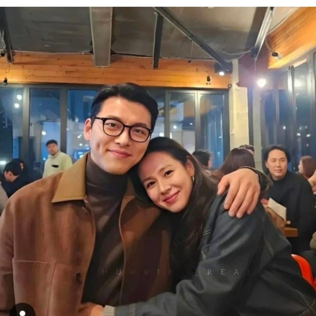Momen yang diabadikan oleh penggemar Hyun Bin