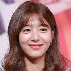 Behind-the-scenes cut of Seol Inah