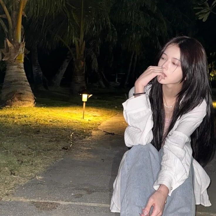 Recent activity shot of Roh Jeongeui