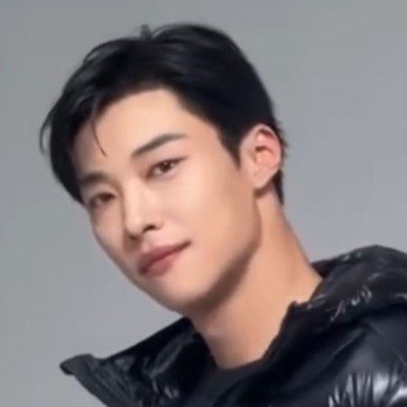 Recent activity shot of Woo Dohwan