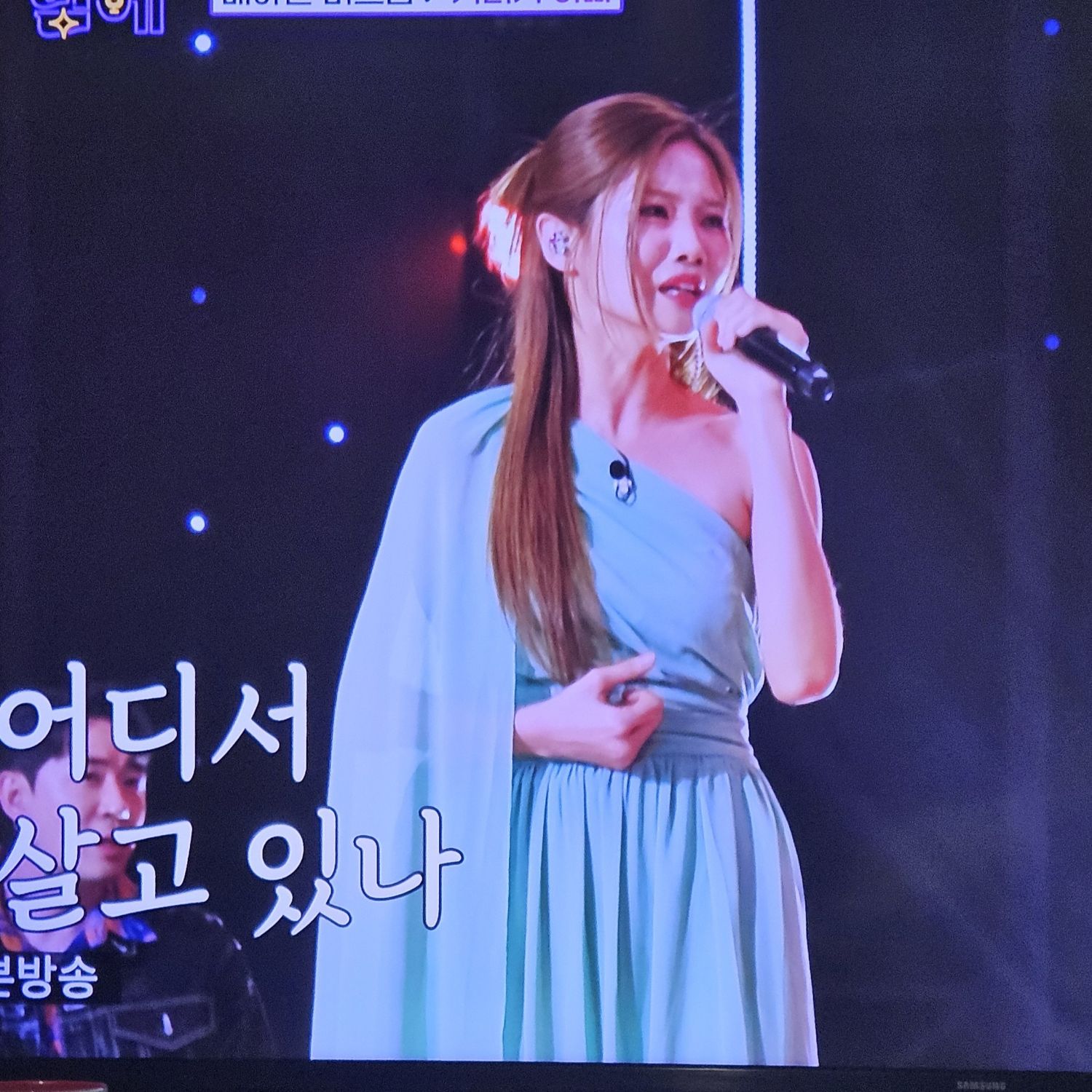 Behind-the-scenes cut of Bae Ahyeon