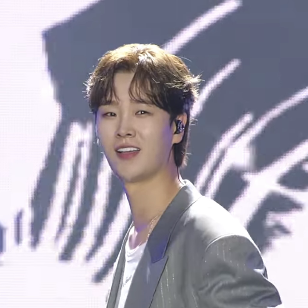 Behind-the-scenes cut of Song Minjun