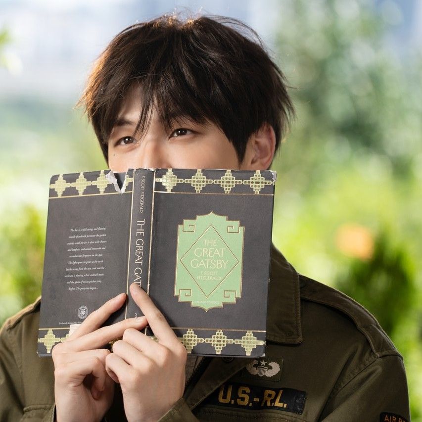 Behind-the-scenes cut of Secret Garden