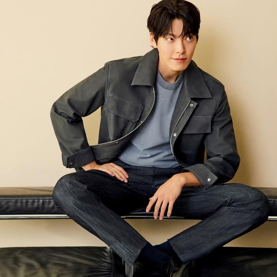 Recent activity shot of Kim Woobin