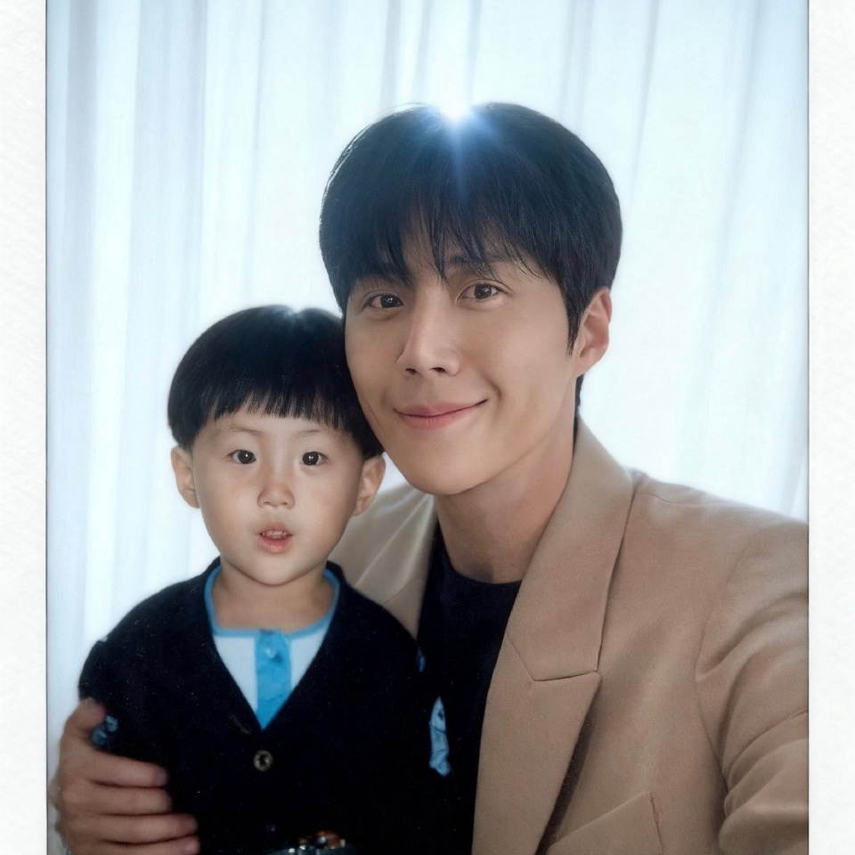 Latest photo of Kim Seonho