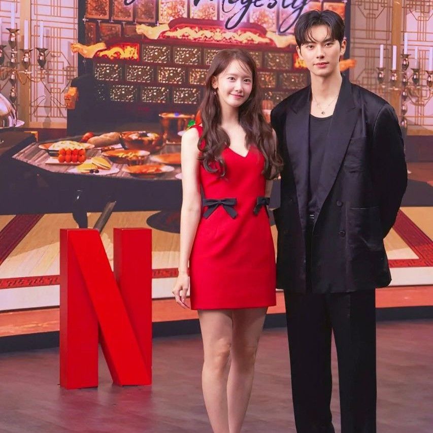 Behind-the-scenes cut of Lee Chaemin