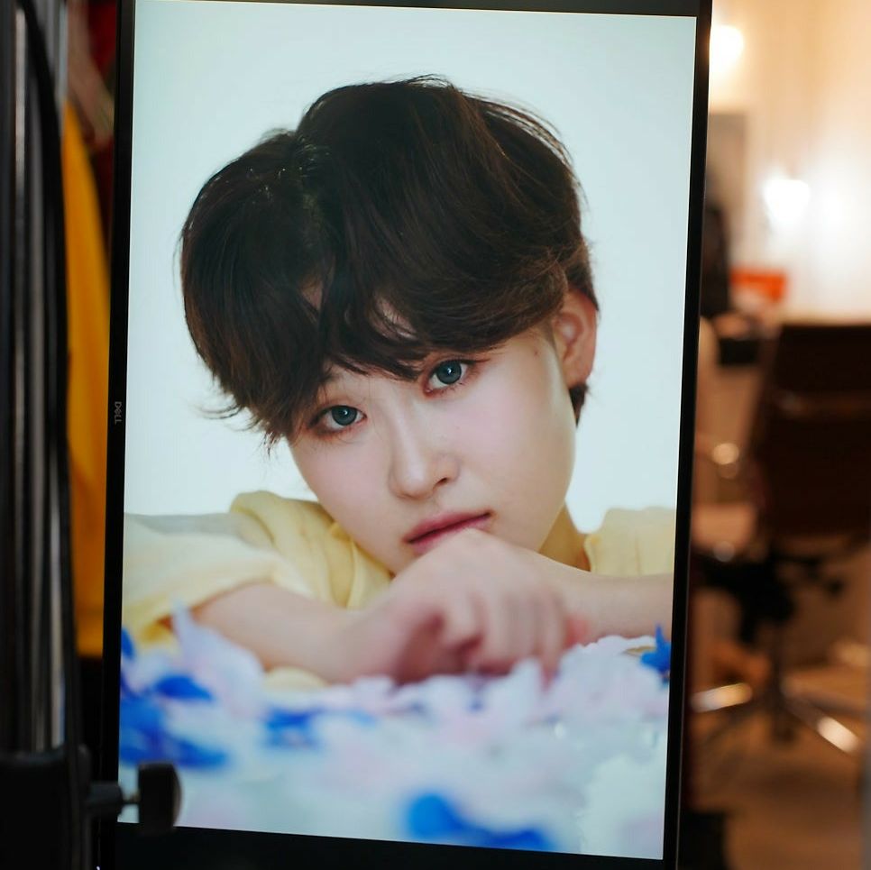 A moment captured by a fan of Kim Dahyun