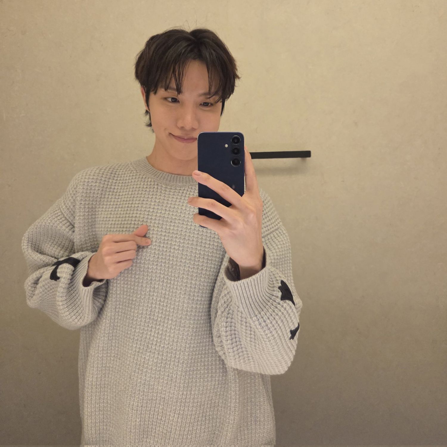 Recent activity shot of Kim Taehyung (V)