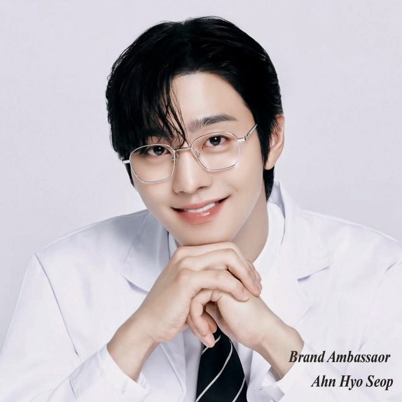 Behind-the-scenes cut of Ahn Hyoseop