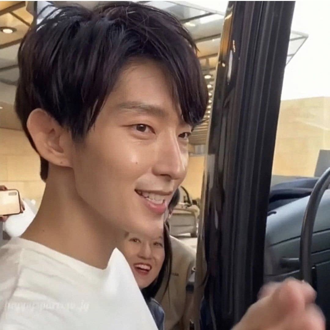 Recent activity shot of Lee Joongi