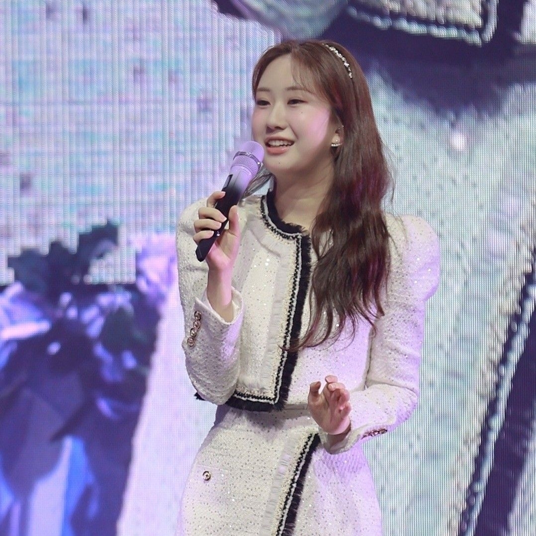 Latest photo of Jeon Yujin