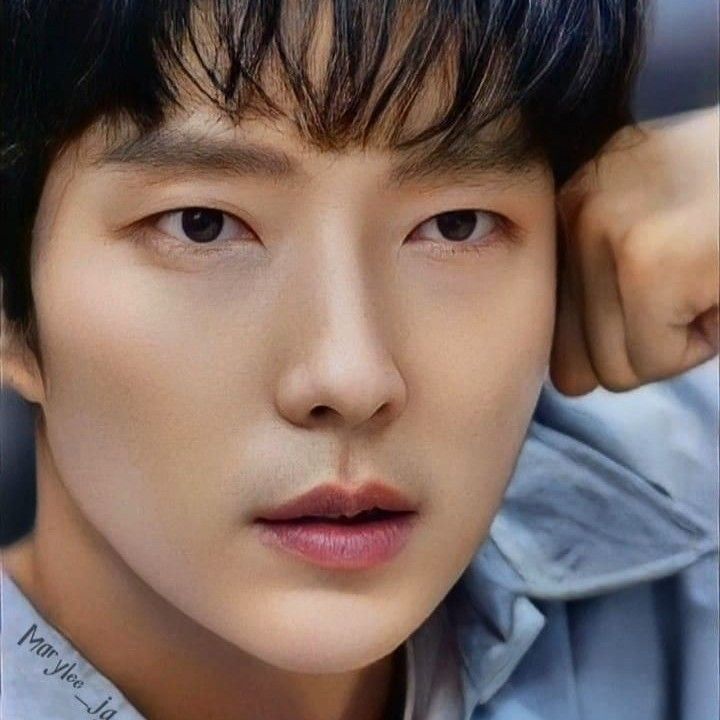 Latest photo of Lee Joongi