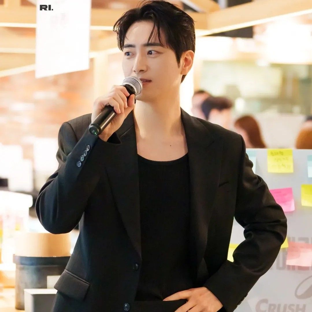 Latest photo of Lee Joonhyuk