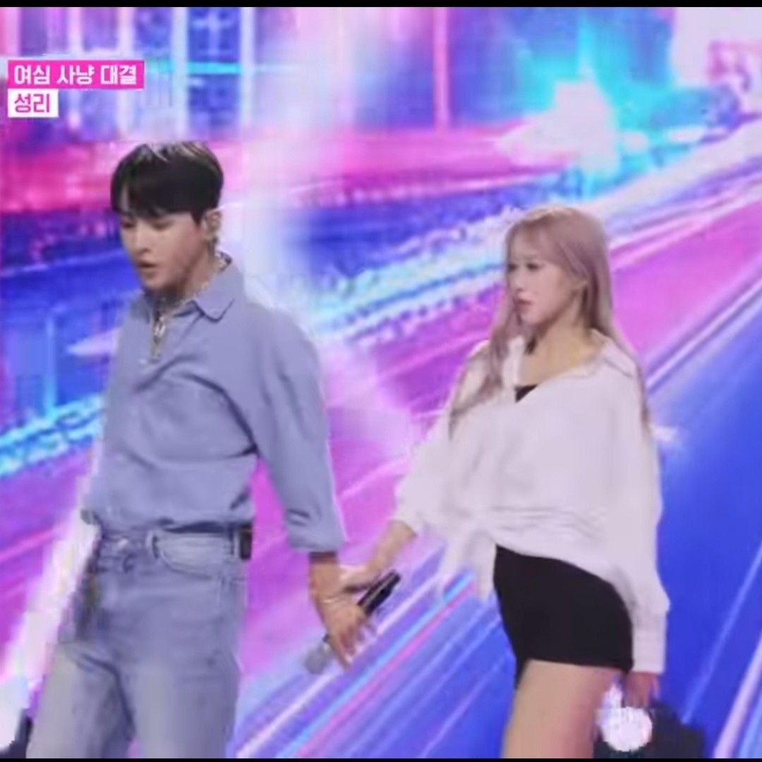 A moment captured by a fan of Seong Ri