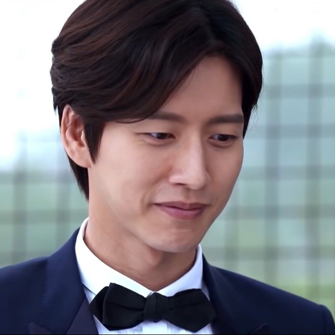 Behind-the-scenes cut of Park Haejin
