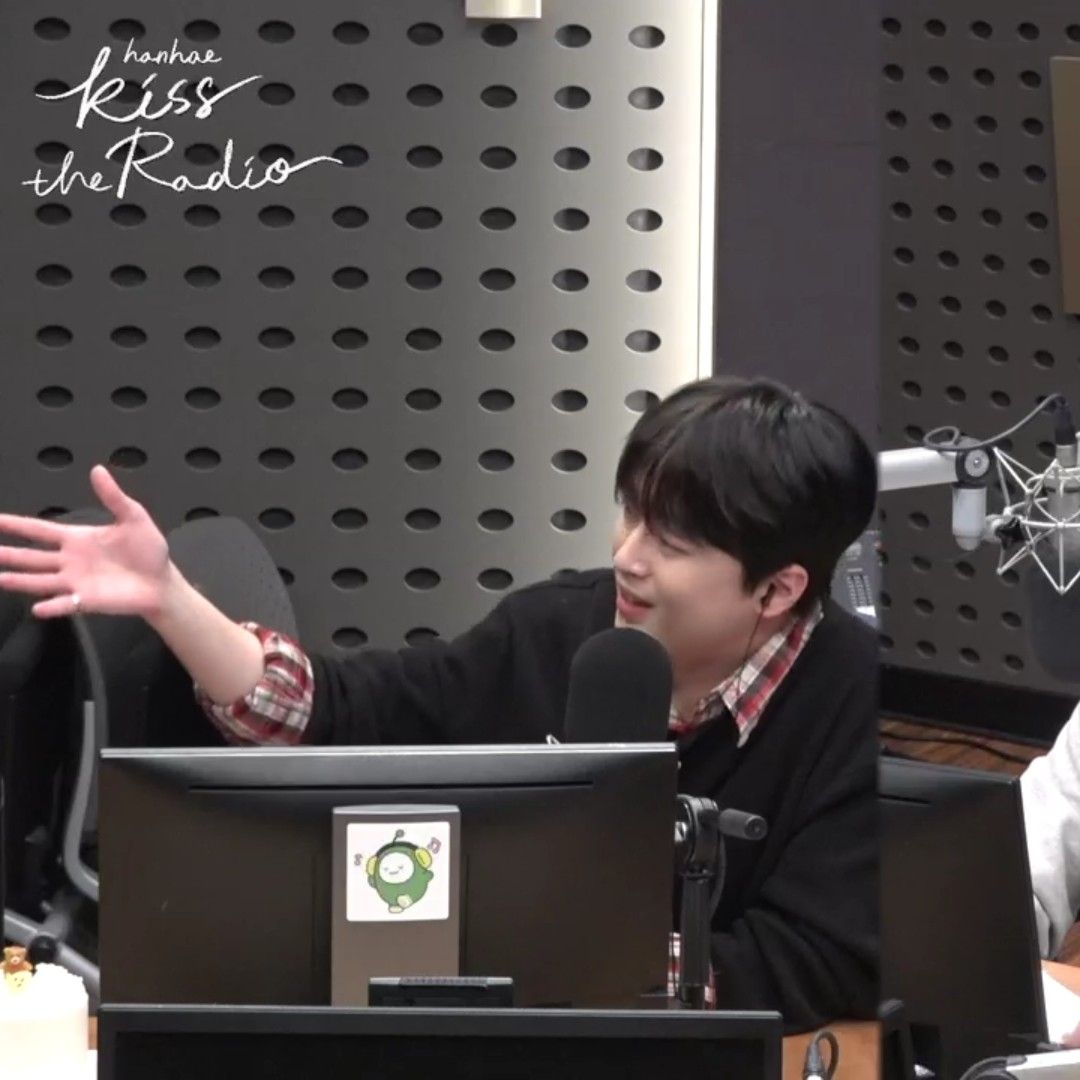 粉絲拍下的李燦元瞬間