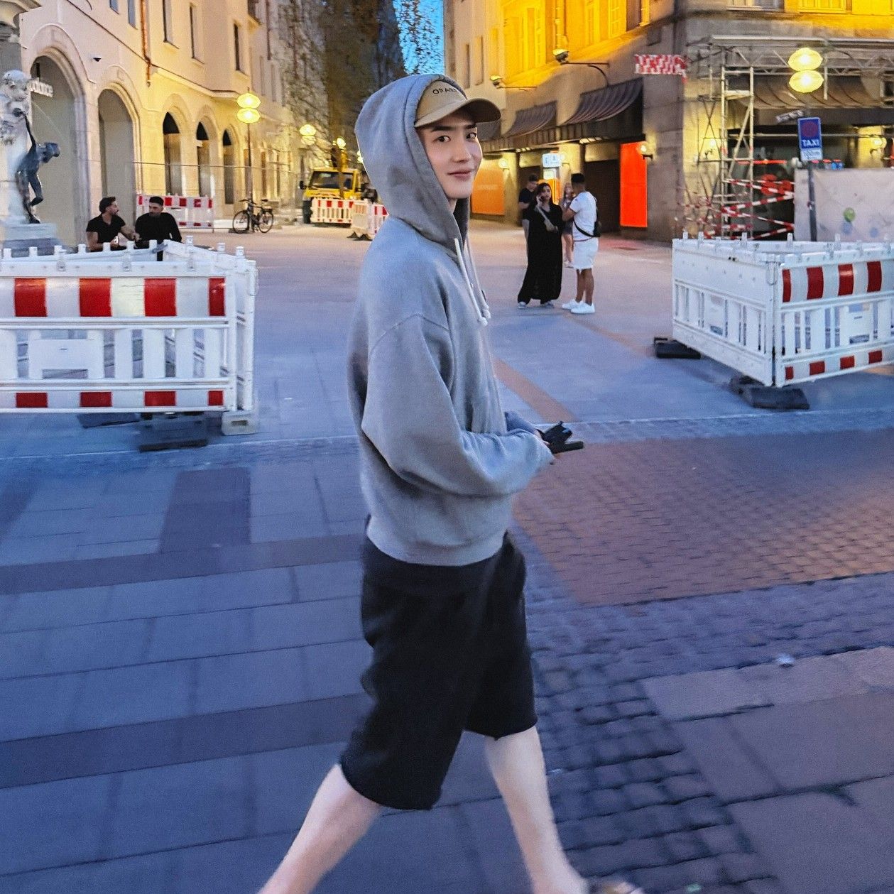 Recent activity shot of Lee Jongsuk