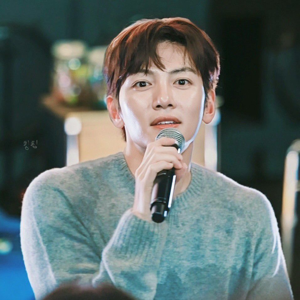 A moment captured by a fan of Ji Changwook