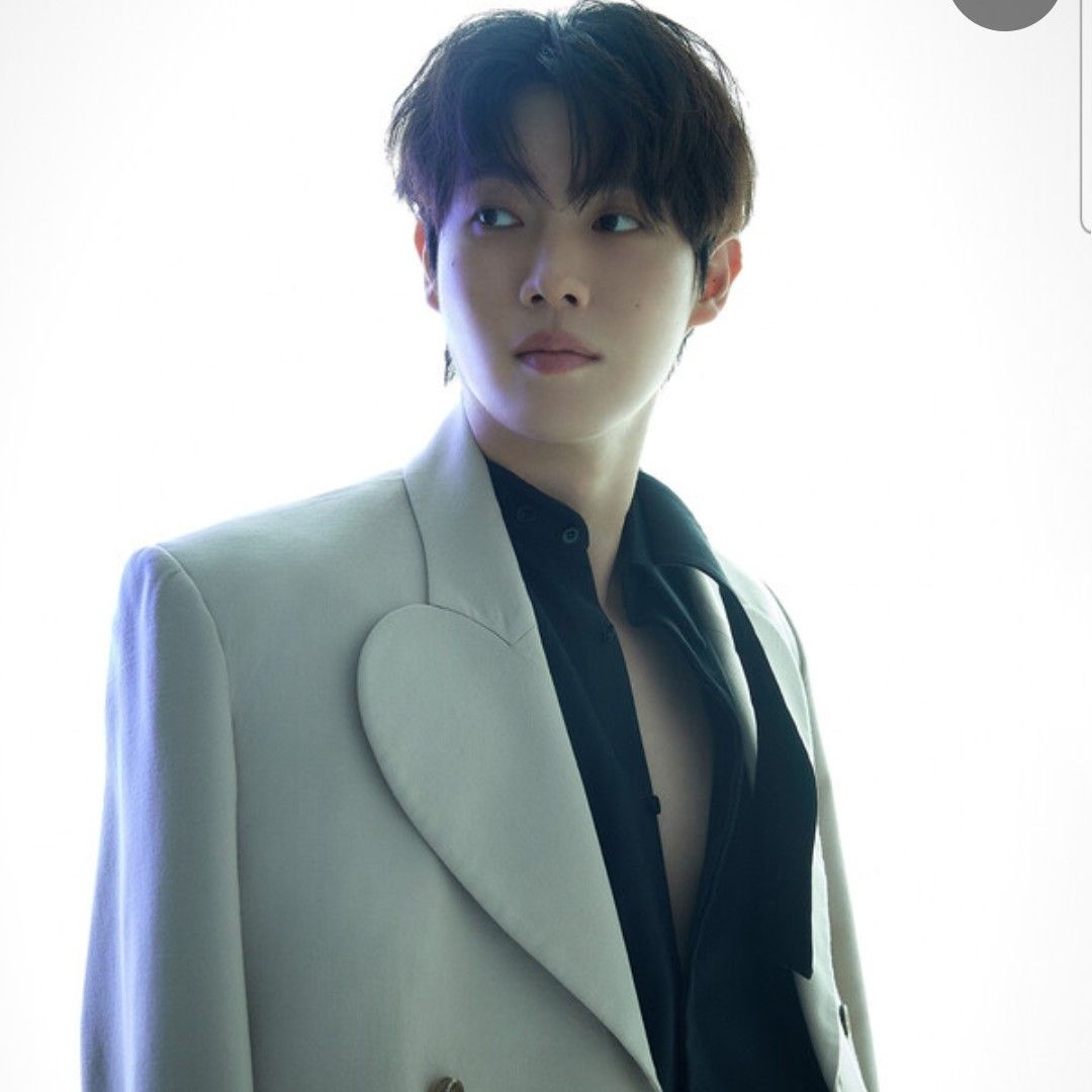 Recent activity shot of Son Taejin