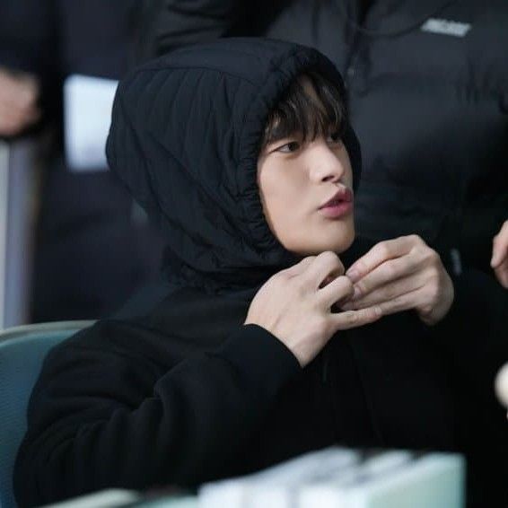 A moment captured by a fan of Seo Inguk