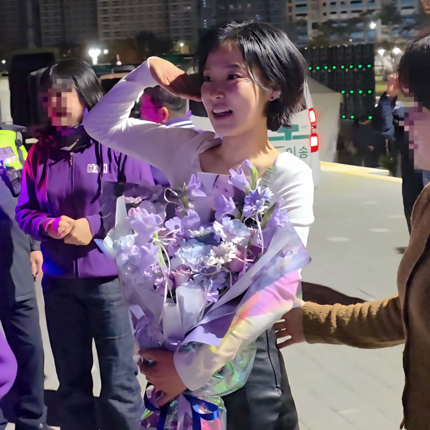 A moment captured by a fan of Hong Ja