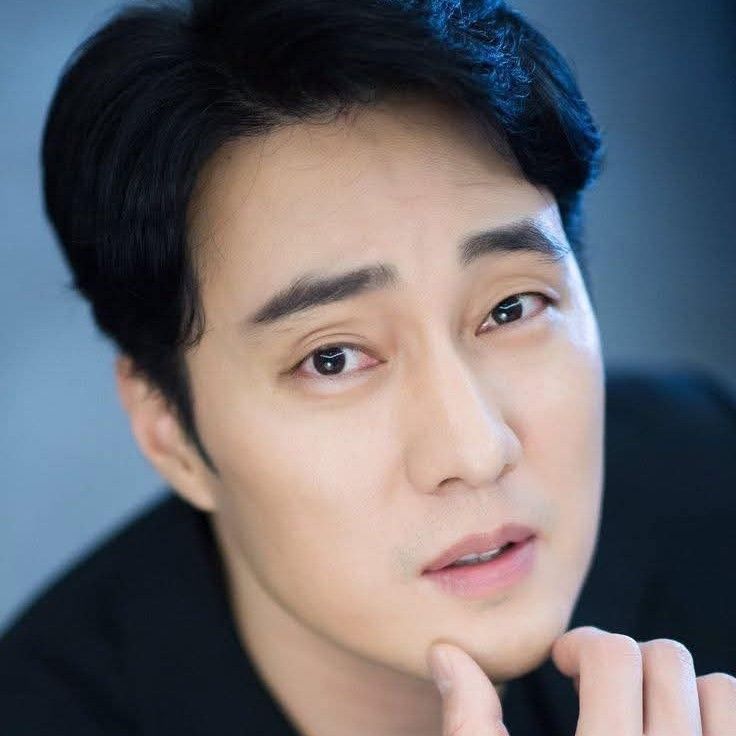 A moment captured by a fan of So Jisub