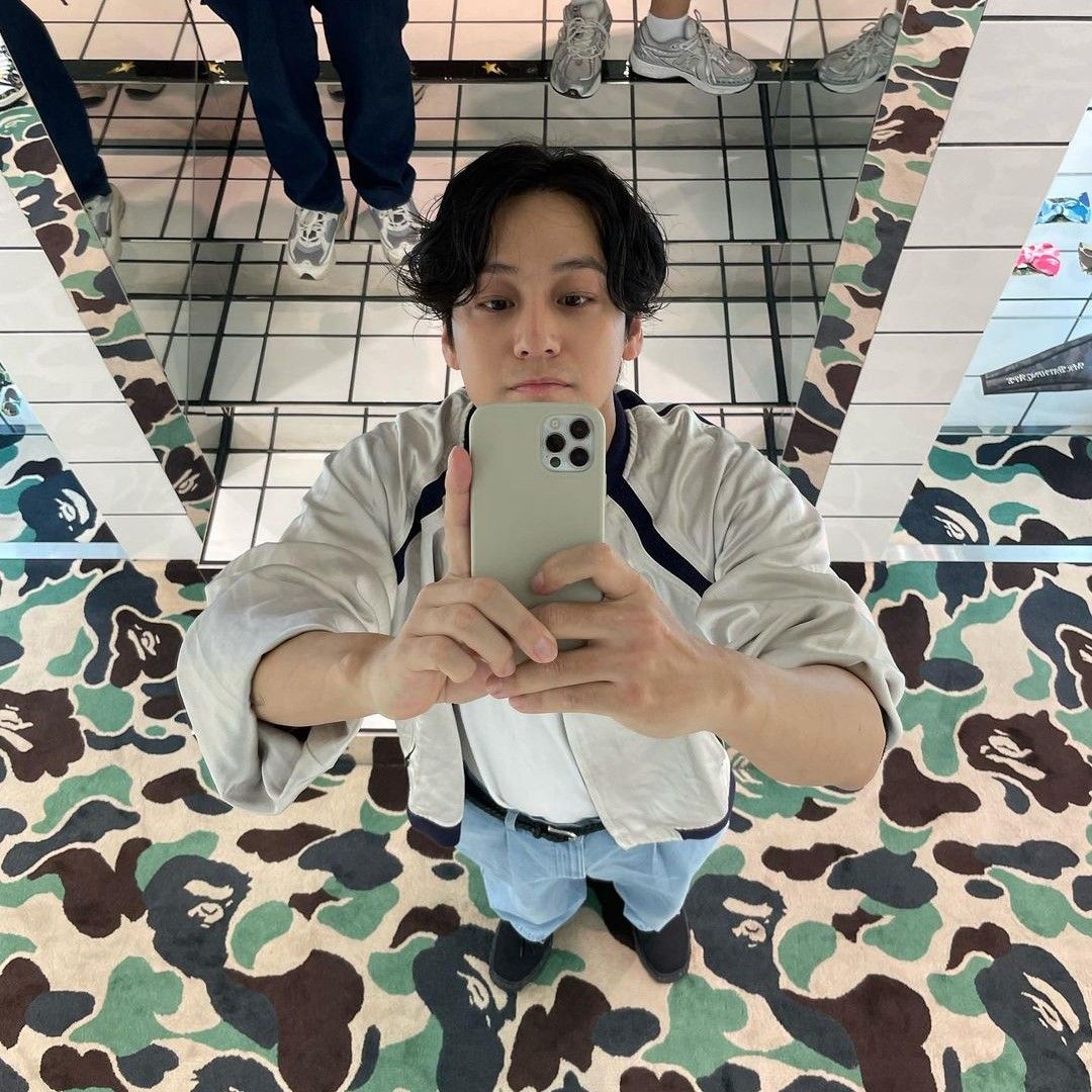A moment captured by a fan of Kim Bum