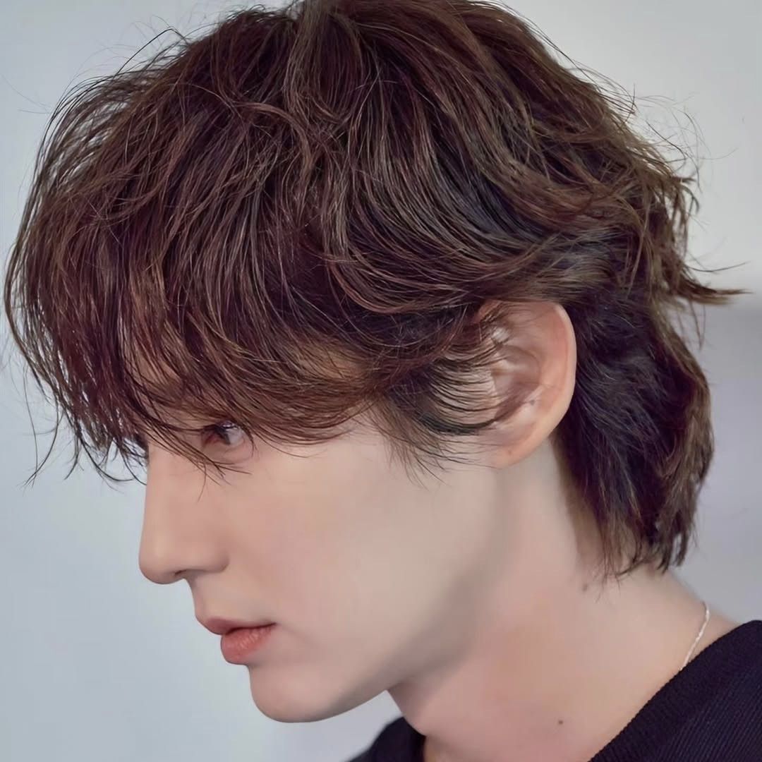 Behind-the-scenes cut of Lee Joongi