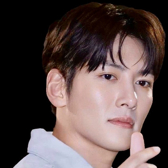 チ・チャンウクの最近の活動ショット