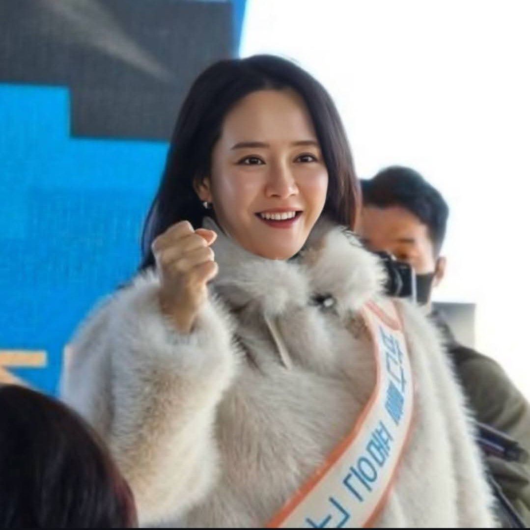 Foto kegiatan terbaru dari Song Jihyo