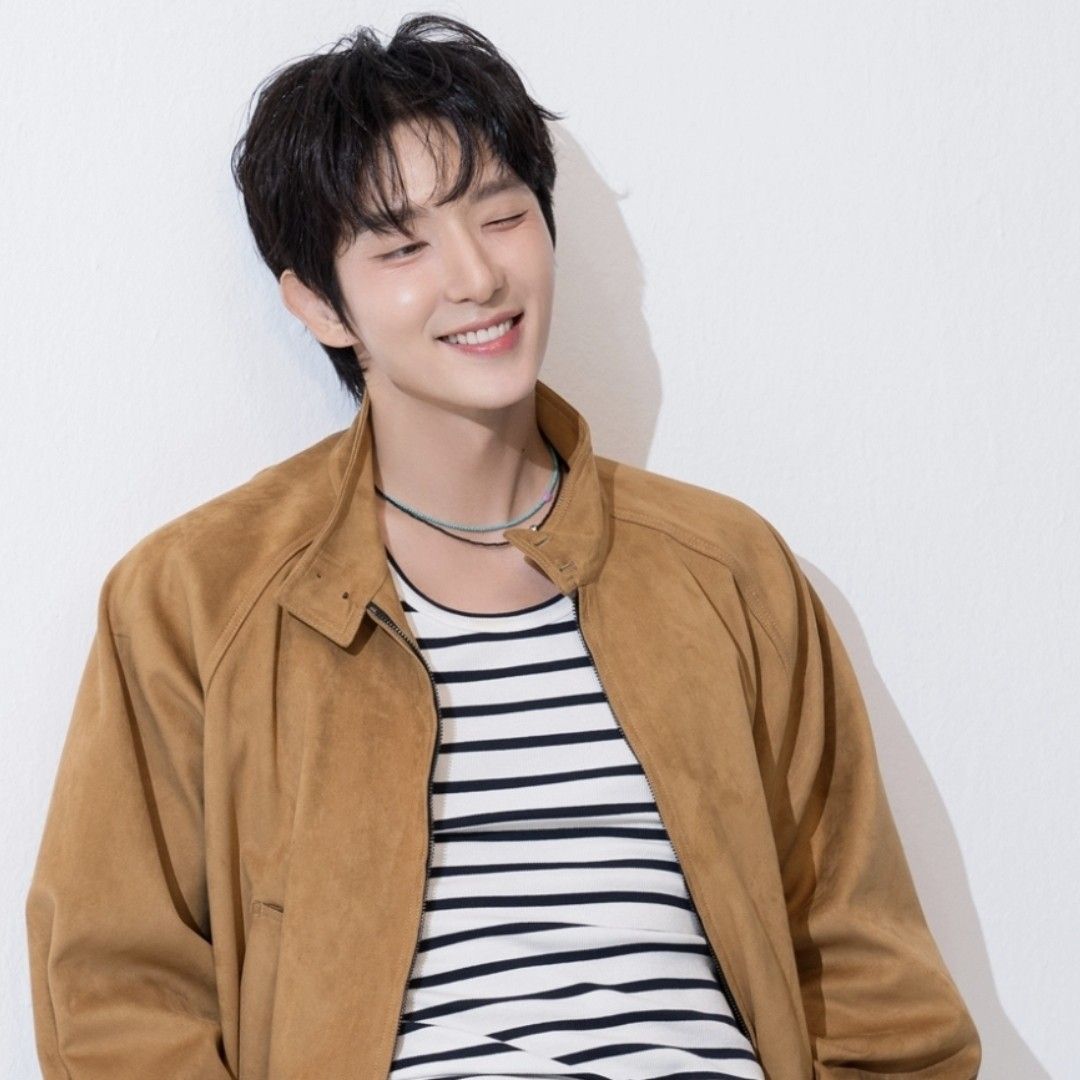 Latest photo of Lee Joongi