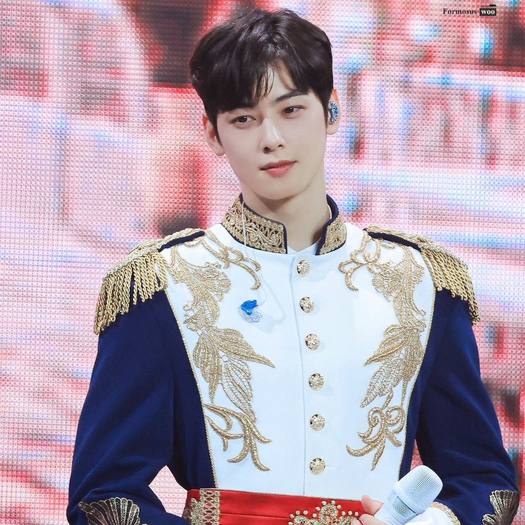 Latest photo of Cha Eunwoo