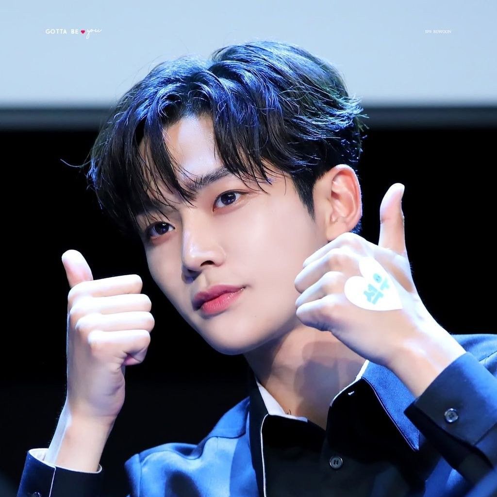 Behind-the-scenes cut of Rowoon