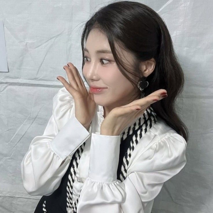 Latest photo of Kim Soyou