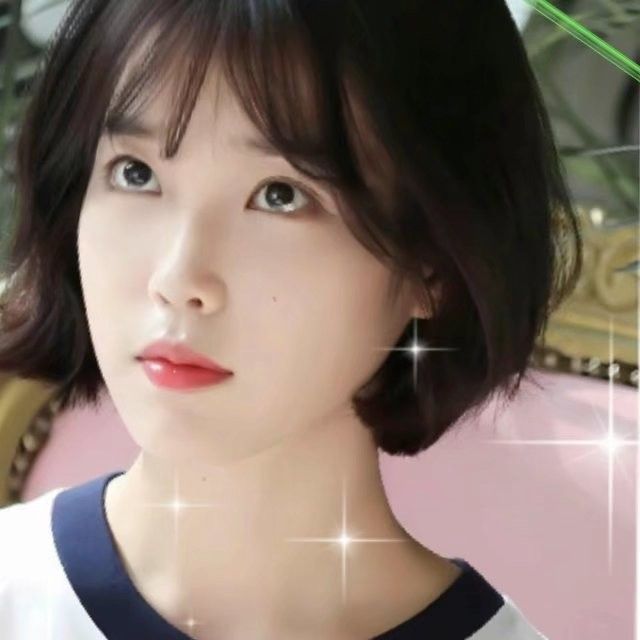 A moment captured by a fan of IU
