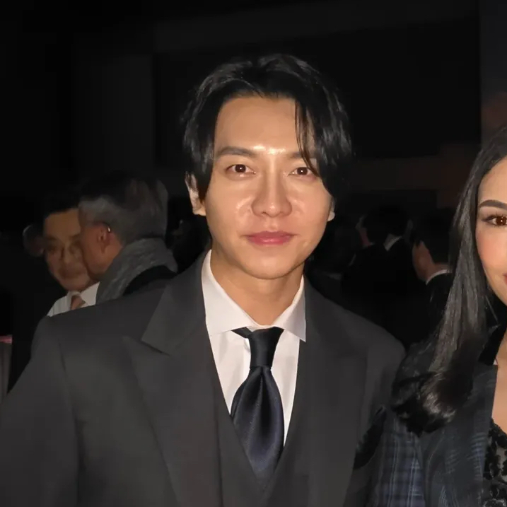 Cuplikan di balik layar dari Lee Seunggi