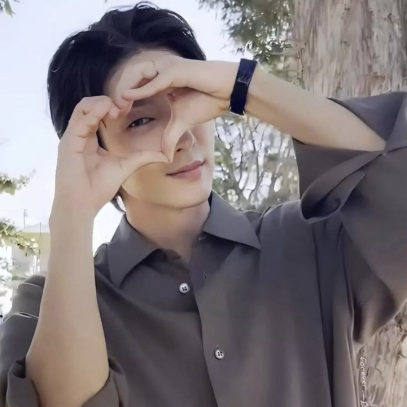 Latest photo of Lee Joongi