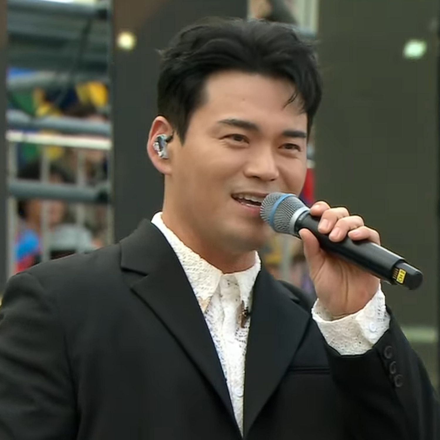 A moment captured by a fan of Lee Jung