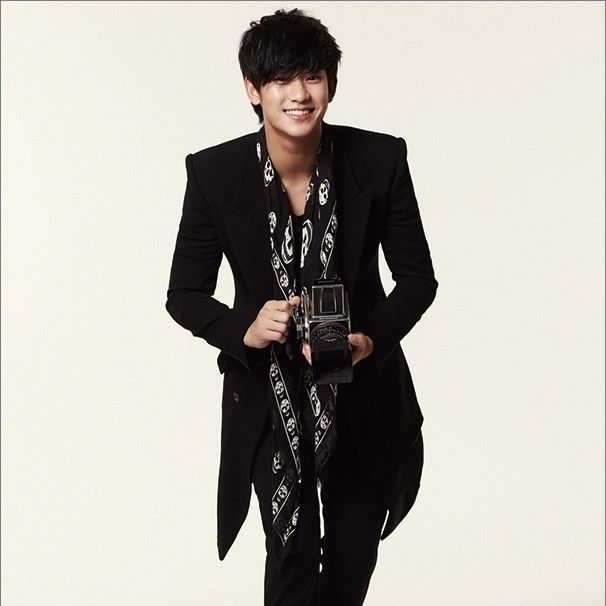 Behind-the-scenes cut of Kim Soohyun