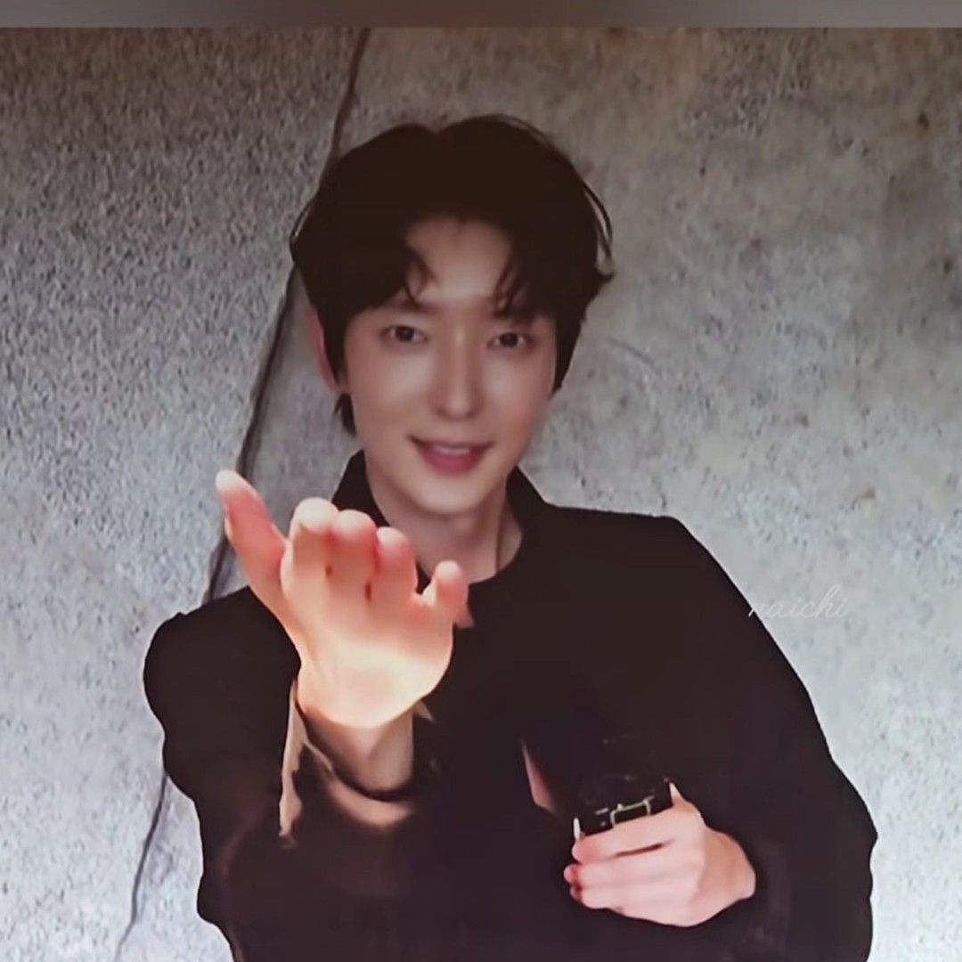 Recent activity shot of Lee Joongi